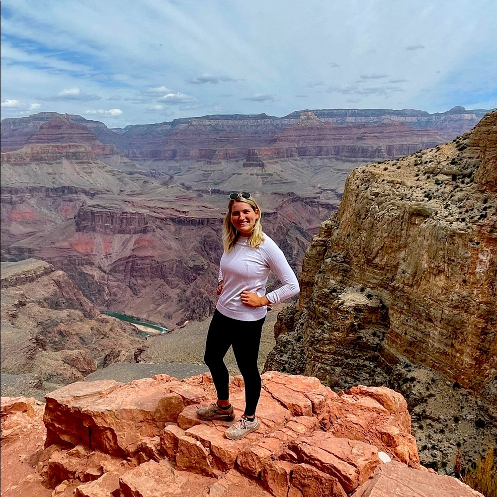 Meet your Posher, Hannah